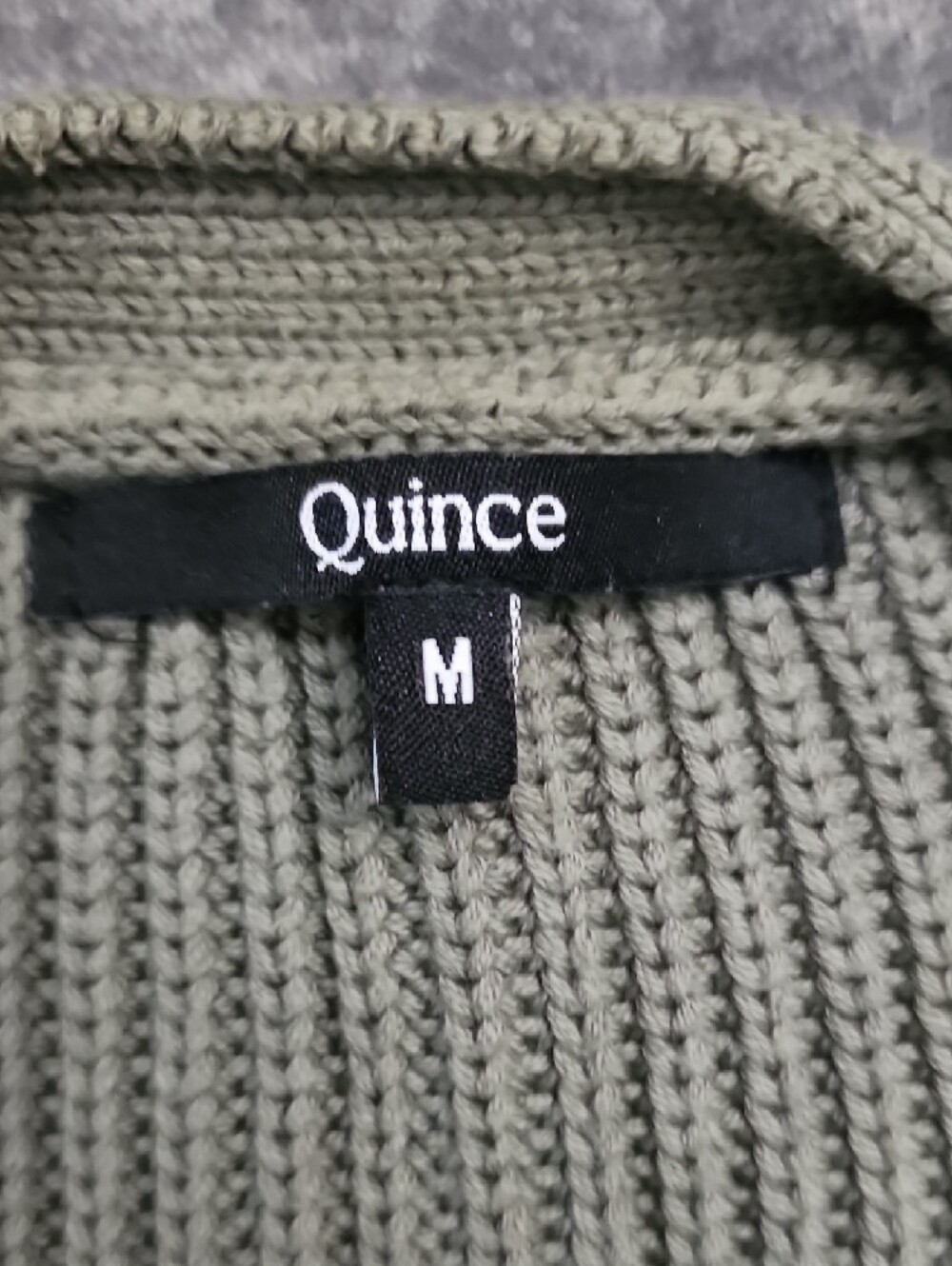 Quince Olive Green Ribbed V-Neck Button Cardigan Size M - Picture 2 of 6